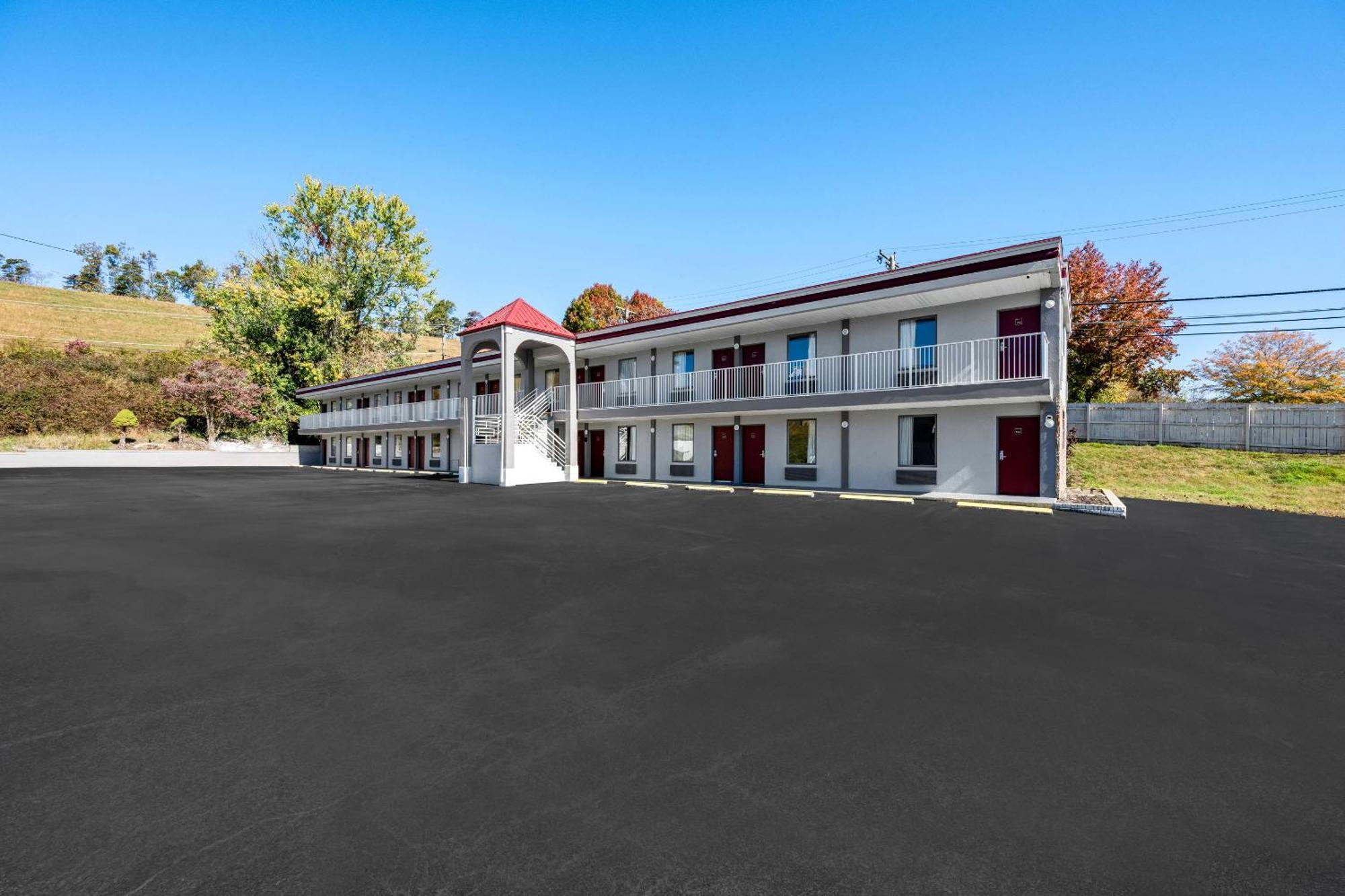 Red Roof Motel 2*